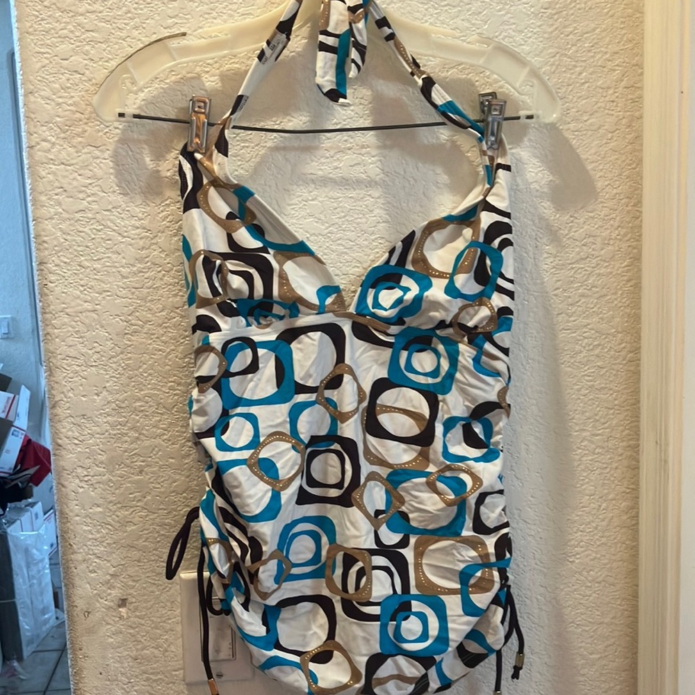 FINAL MARKDOWN Apt 9 swimsuit top 14